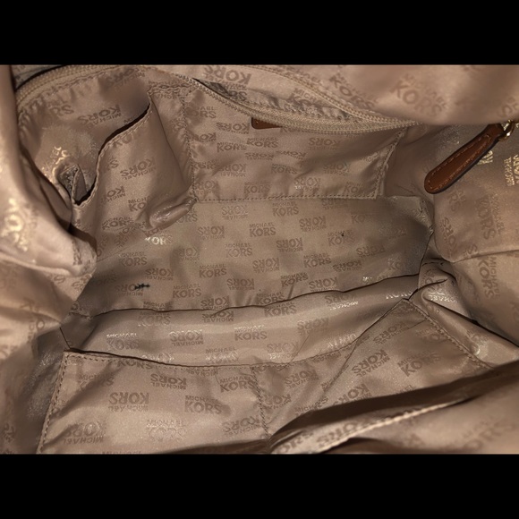 Michael Kors Purse - Picture 5 of 6